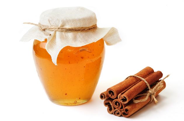 giảm cân với mật ong và bột quế