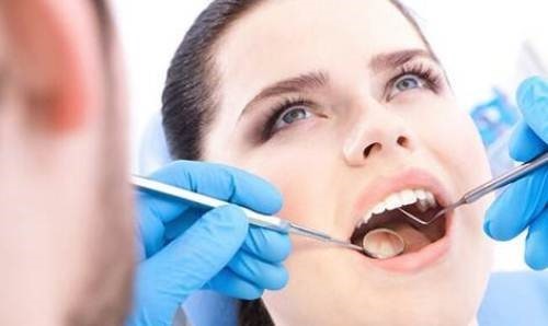 Điều trị khuyết cổ răng kịp thời để không sẽ mất răng